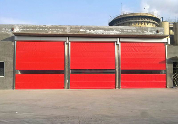 快速卷帘门 红